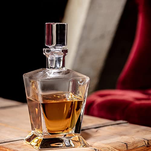 Whiskey Decanter with Lid
