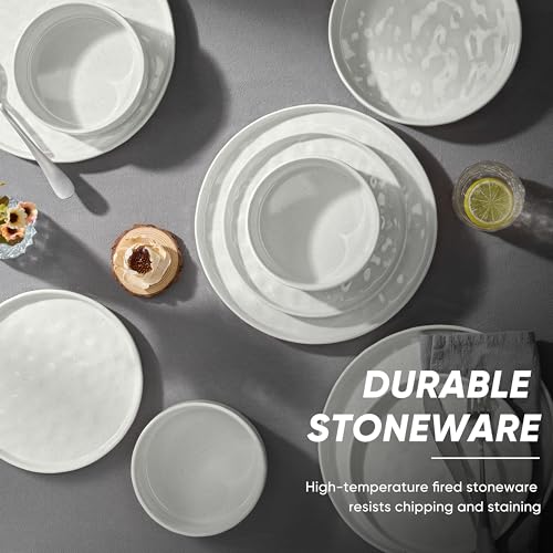 Stoneware Dinnerware Set (16 Count)