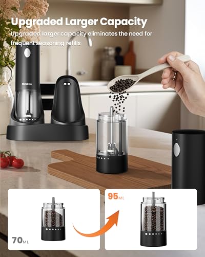 Electric Salt and Pepper Grinder Set with Rechargeable Base (Black / Set)