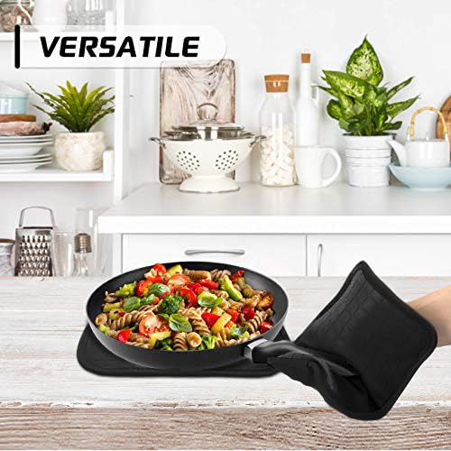 Silicone Kitchen Pot Holders with Pockets (2 Count)