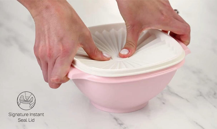 Tupperware Heritage Collection 7.6 Cup Cookie Canister, Vintage Light Pink Color, Dishwasher Safe and BPA Free Container (1.8 L)