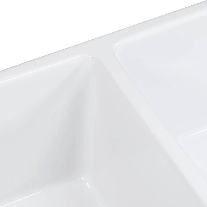 Ruvati 33-inch Fireclay Farmhouse Apron-Front Kitchen Sink Double Bowl - White - RVL2311WH
