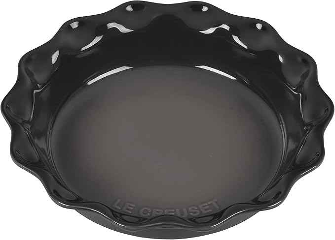 Le Creuset Stoneware 9" Heritage Pie Dish, Oyster