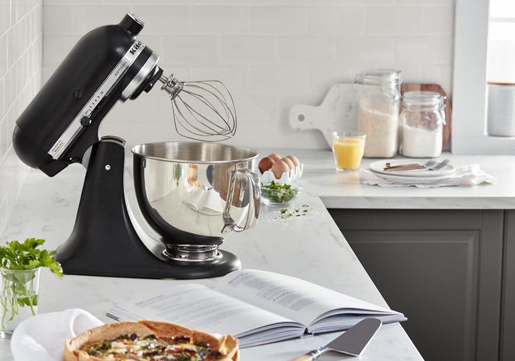 Artisan, 5-Qt Tilt Head Stand Mixer, KSM150PS, Black Matte