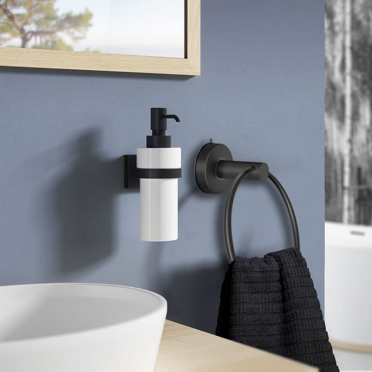 Suction Cup Towel Ring Matte Black Hand Towel Holder for Bathroom Wall SUS 304 Stainless Steel Kitchen Towel Hanger