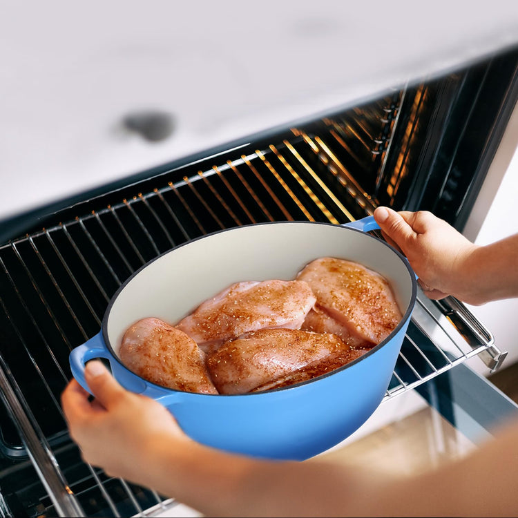 7 Quart Oval Dutch Oven with Lid