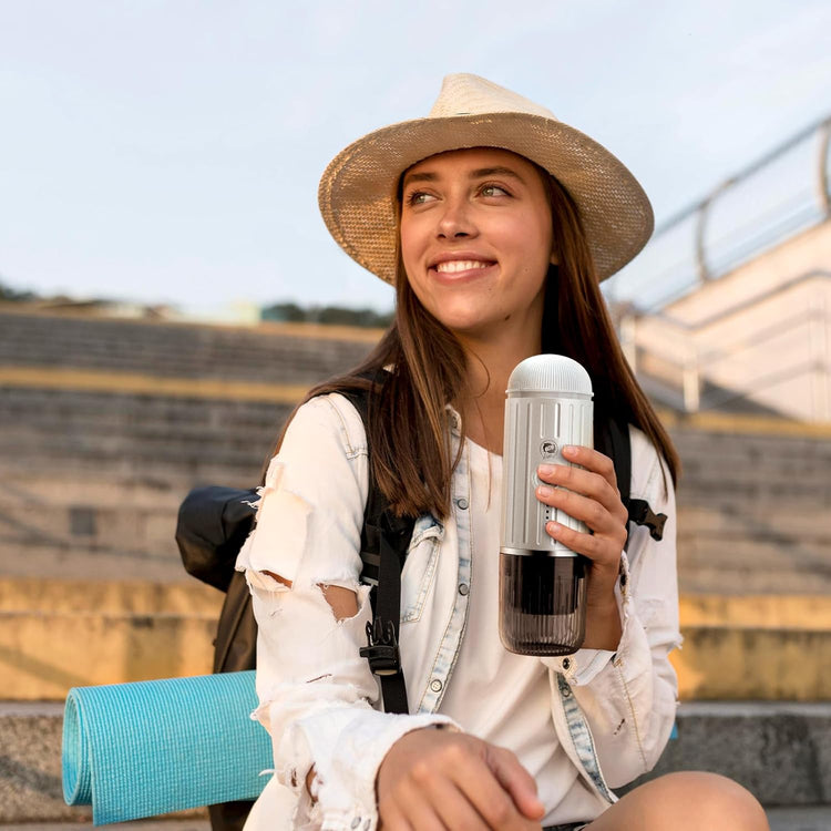 Rich Crema Portable Electric Espresso Coffee Maker, Fast self-heating 2 IN 1 Extraction System Espresso Machine, Support Ground Coffee and NS capsule, for Travel、Car、Hiking、Climbing(White)