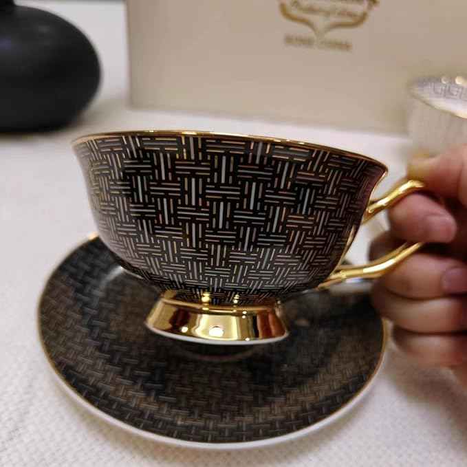 Chinese Bone China Coffee Tea Set, Retro Floral Tea Gift Set, Suitable for Christmas, Father'S Day, Birthday, Halloween Party Gifts (Noble Black and White 2 Cups)