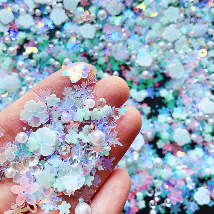 Sequins Holographic Polymer Clay Slices Nail Glitter 3D Holographic Snowflake Shell Butterfly Plum Blossom Nail Sequins Slices Polymer Clay Nail Decals for DIY Nail Decoration
