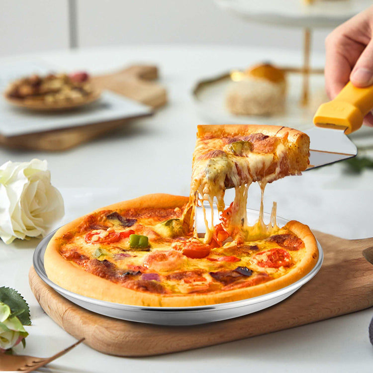 9 Inch Pizza Pan (4 Count)