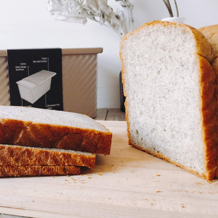 Pullman Loaf Pan with Lid