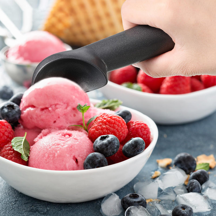 3 Pieces Ice Cream Scoop 7 Inches Nonstick Anti Freeze Ice Cream Scooper with Comfort Handle Aluminum Alloy Design Professional Ice Cream Scoop Easy Clean for Gelato Cookie Sorbet (3 Count)