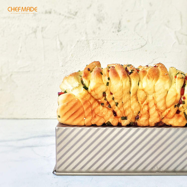 Mini Pullman Loaf Pan with Lid