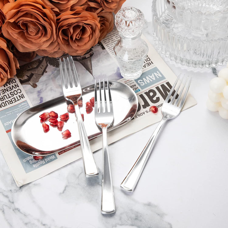 Liacere 200Pcs Silver Plastic Cutlery-Silver Plastic Silverware- Disposable Plastic Silverware - 100 Silver Forks, 50 Silver Spoons, 50 Silver Knives Perfect for Wedding&Valentine's Day