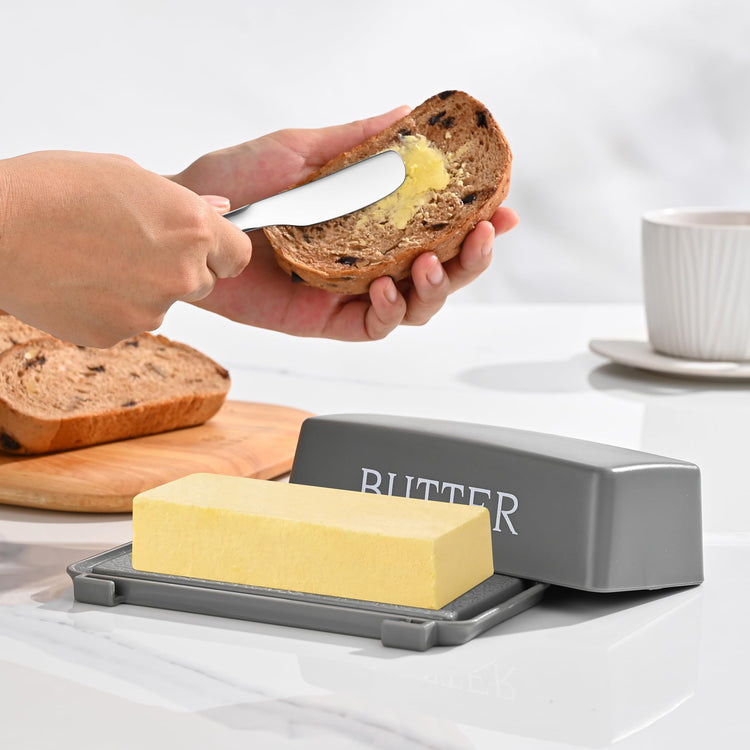 Butter Holder With Cover And Knife