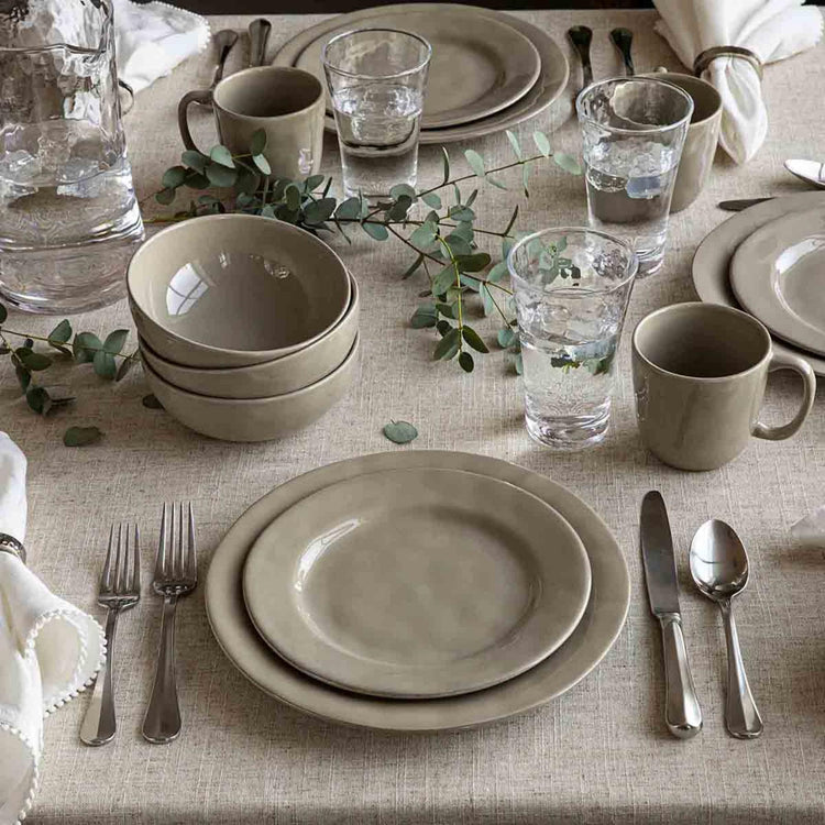 Puro Place Settings (16 Count)