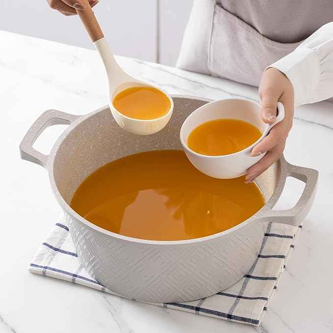 Country Kitchen Non-Stick Cast Aluminum Cookware Set - Durable Kitchen Cookware for Everyday Cooking, Cream Rhombus, 11 Pc.