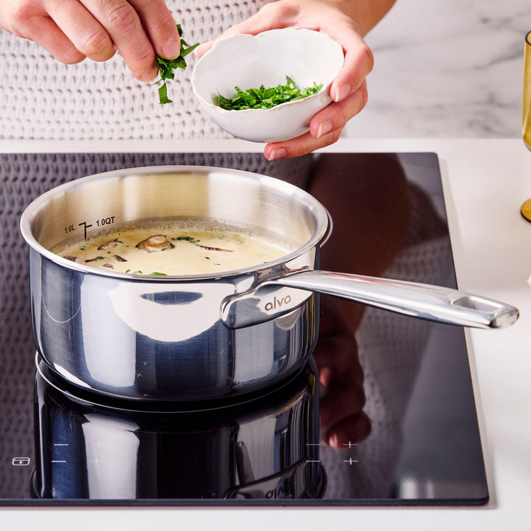Maestro 1.7 Qt Stainless Steel Saucepan with Lid Measurement Marks
