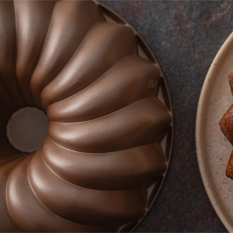 Classic 10 Cup Fluted Cake Pan Nonstick