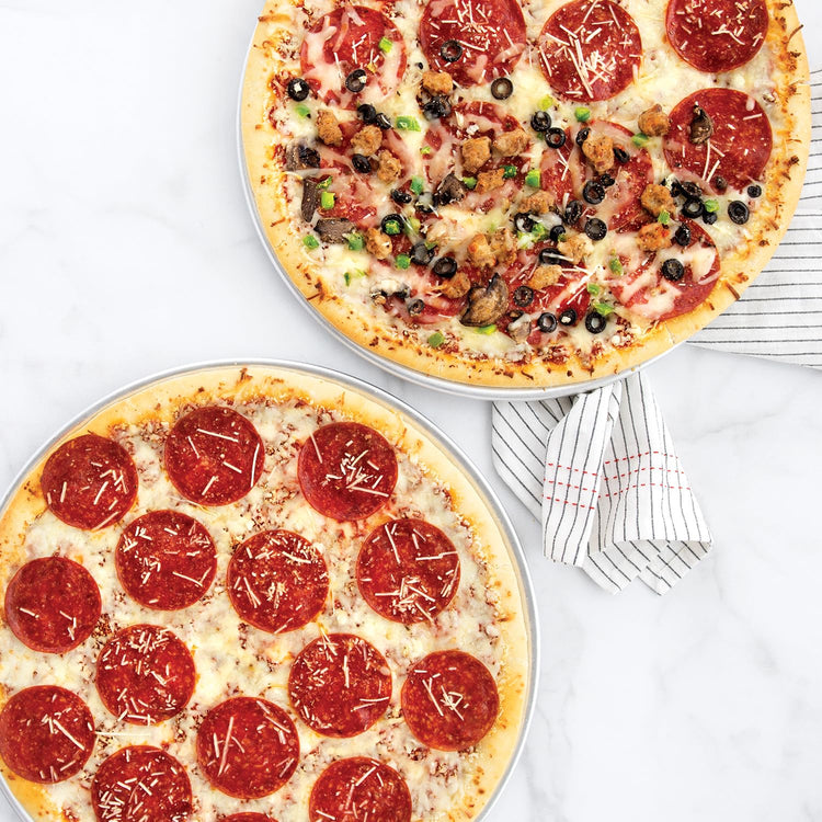 Naturals 16" Air Crisp Perforated Aluminum Pizza Pan (2 Count)