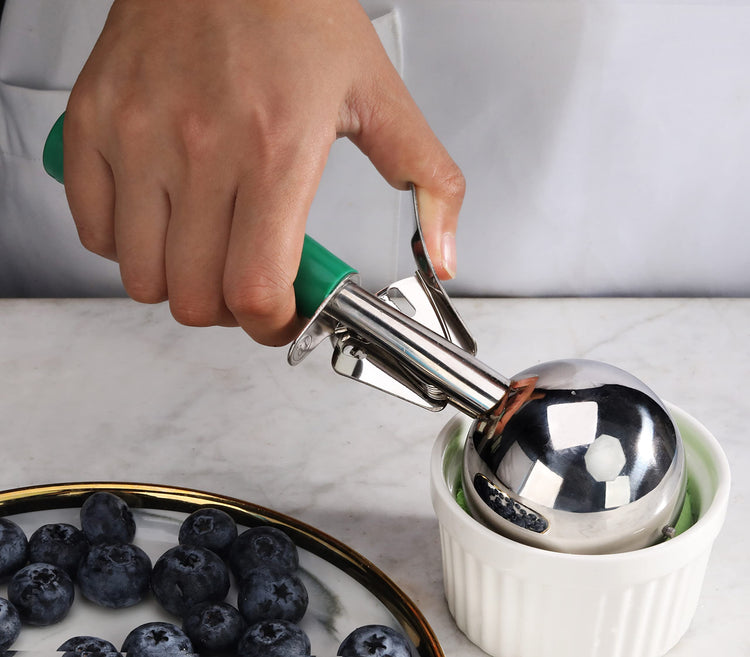 Commercial Grade Thumb Press Food Disher