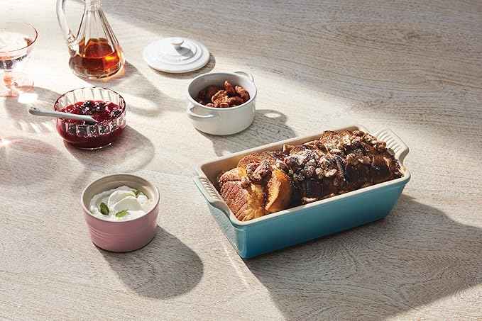 Le Creuset Stoneware Heritage Loaf Pan, 9" x 5" x 3" (1.5 qt.), Cerise
