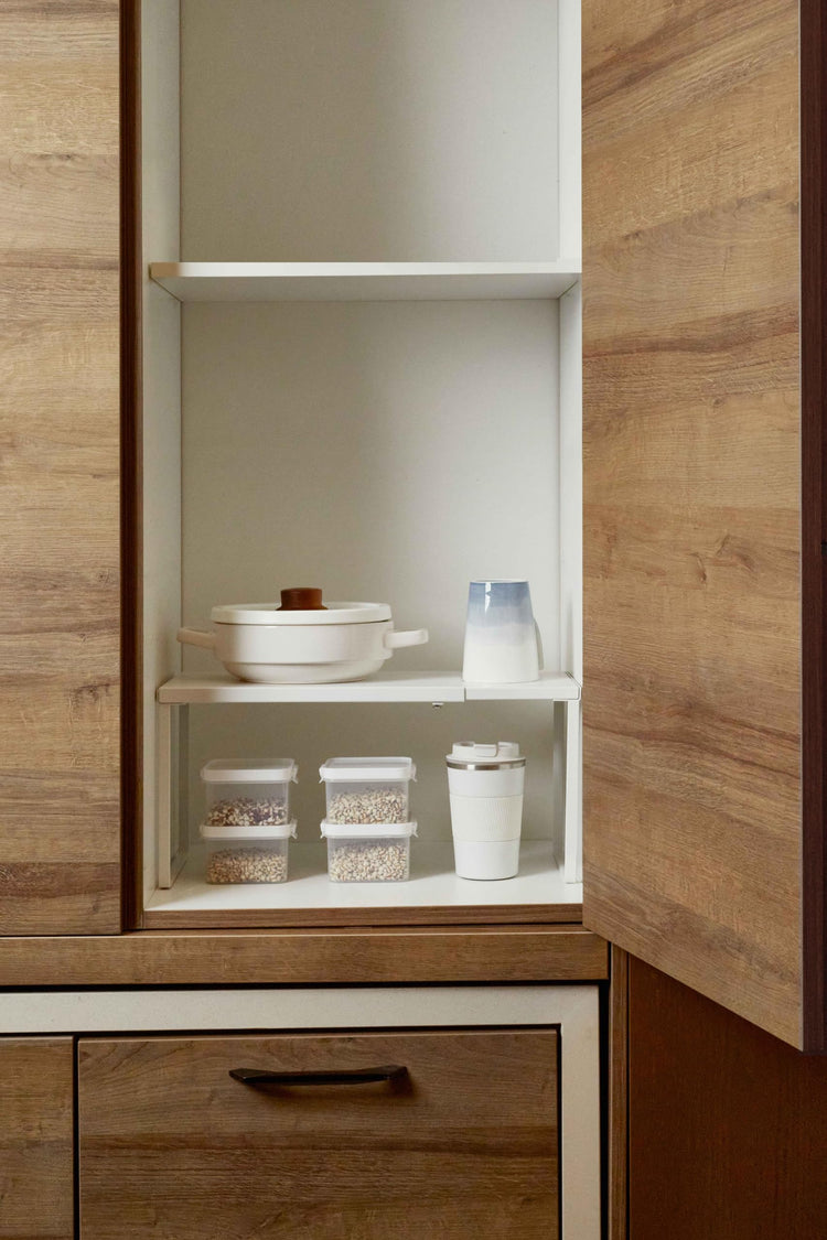 Expandable Cabinet Shelf