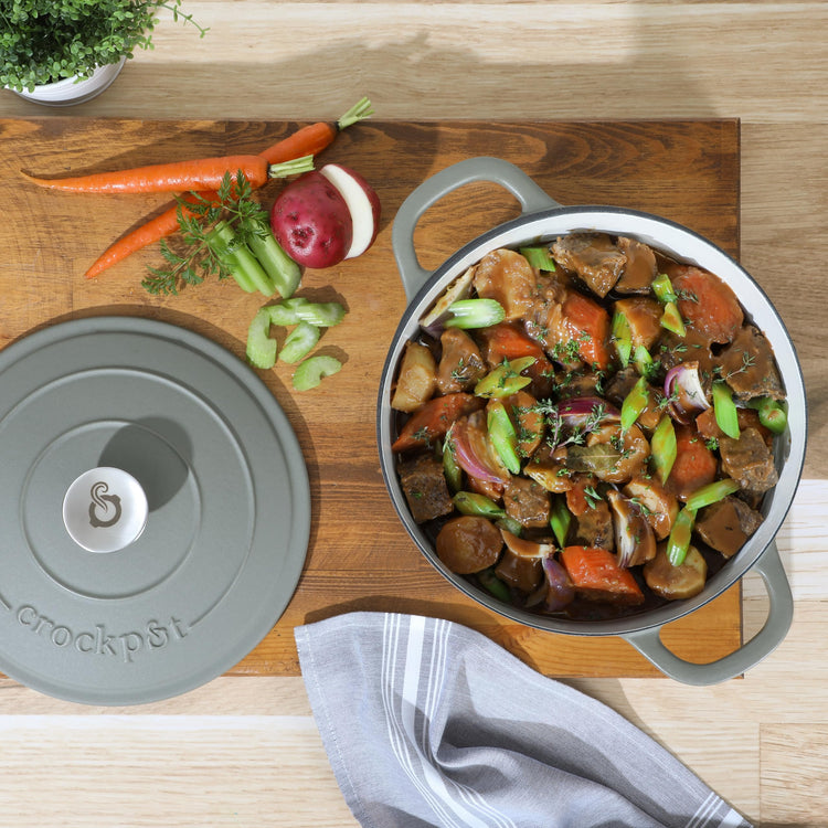 Artisan 5 Quart Round Cast Iron Dutch Oven with Lid