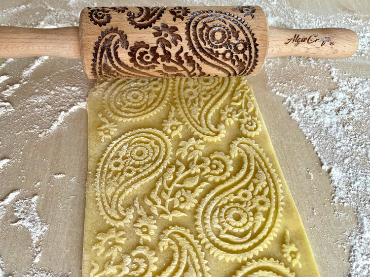LOVELY DAY 3 KID Rolling Pin SET with HEART