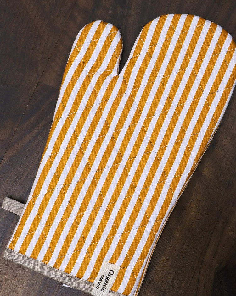 AMOUR INFINI Striped Pot Holders and Oven Mitts Heat Resistant Non Slip Reusable Set of 1 Oven Mitt and 1 Pot Holder Oven Gloves Pot Holder for Cooking (Yelllow)