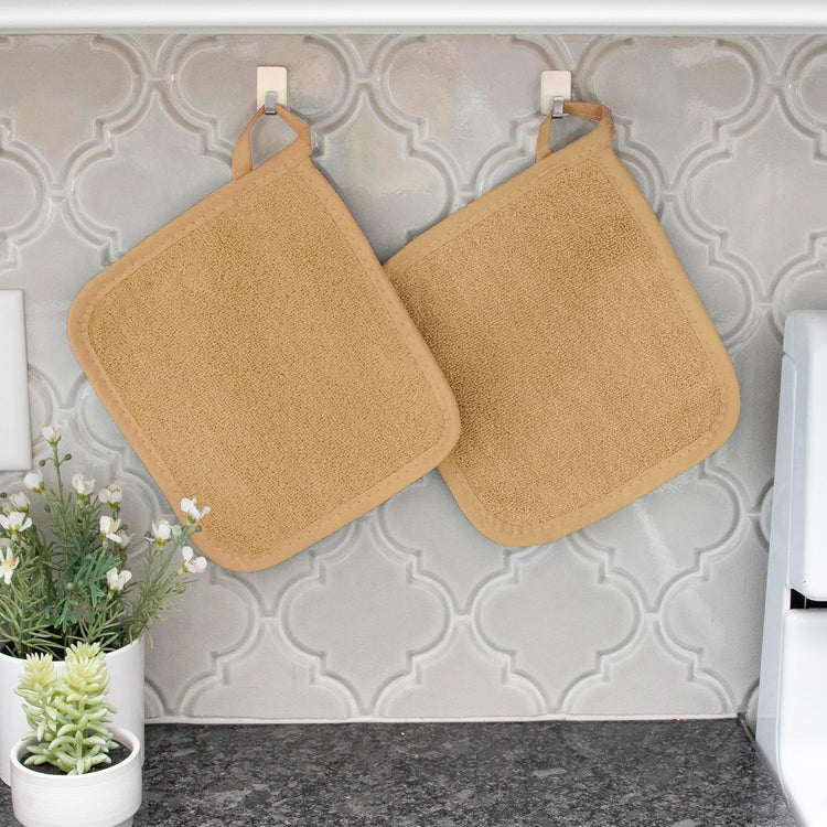 RITZ Terry Potholder & Hot Pad: Unparalleled Heat Resistant, Durable 100% Cotton – Ergonomically Designed for Optimal Grip – Easy-Care Machine Washable – 4-Pack, Straw