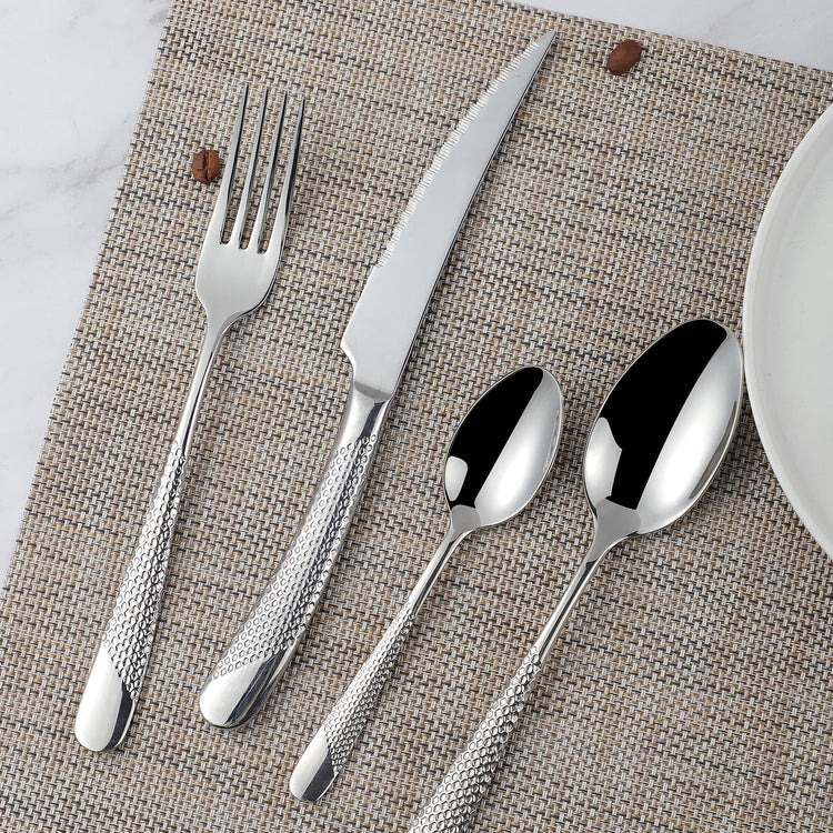 16 Piece Silverware Set