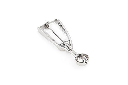 Stainless Steel Scoop (1 x 2.25 x 7.75 inches)