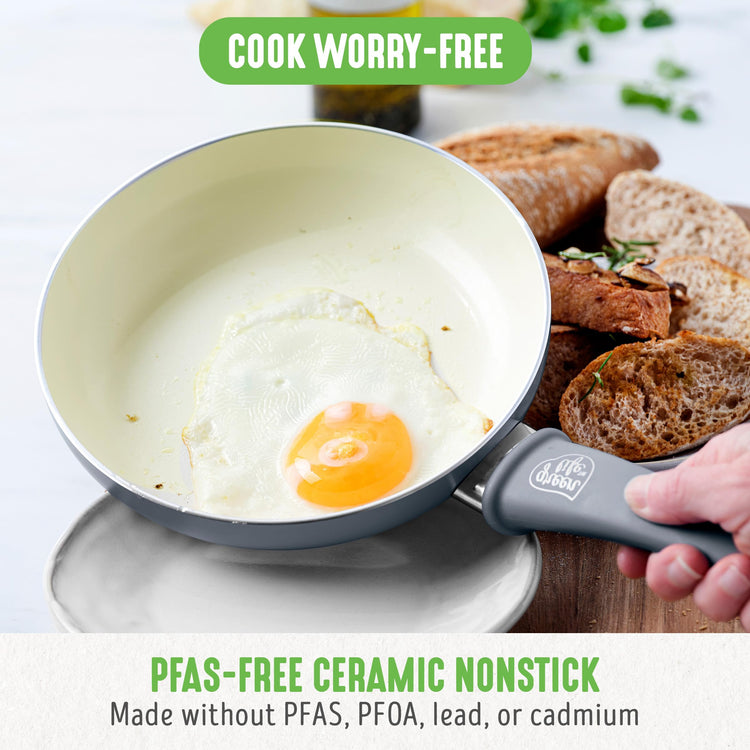 16 Piece Ceramic Nonstick Pots & Pans Cookware Set (16 Piece Cookware Set / Soft Grip / Gray)