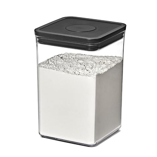 Good Grips POP Container (4.4 Qt (Pack of 1) / Matte Black)