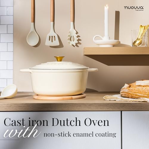Cast Iron Pot with Lid