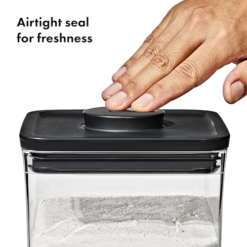 Good Grips POP Container (4.4 Qt (Pack of 1) / Matte Black)