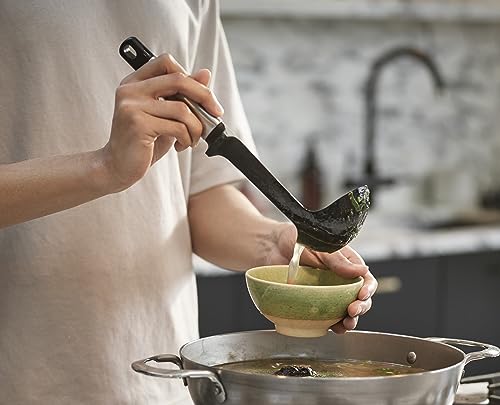 Elevate Silicone Ladle with Integrated Tool Rest (Ladle)