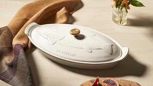 Stoneware Heritage Fish Baker