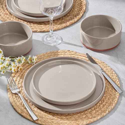 18 Piece Dinnerware Set for 6