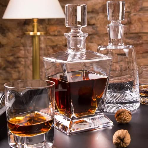 Whiskey Decanter with Lid