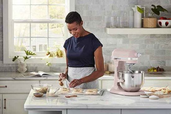 KitchenAid 7 Quart Bowl-Lift Stand Mixer, KSM70SKXX, Feather Pink