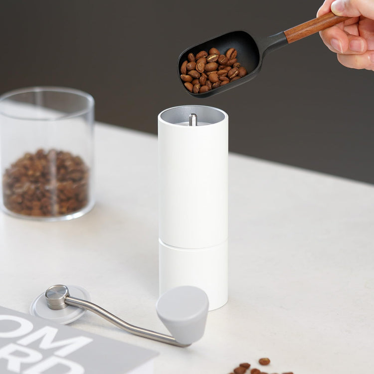Manual Coffee Grinder with Stainless Steel Conical Burr Coffee Grinder Chestnut C2 Internal Adjustable Setting Capacity 20g Pour Over Coffee for Travel
