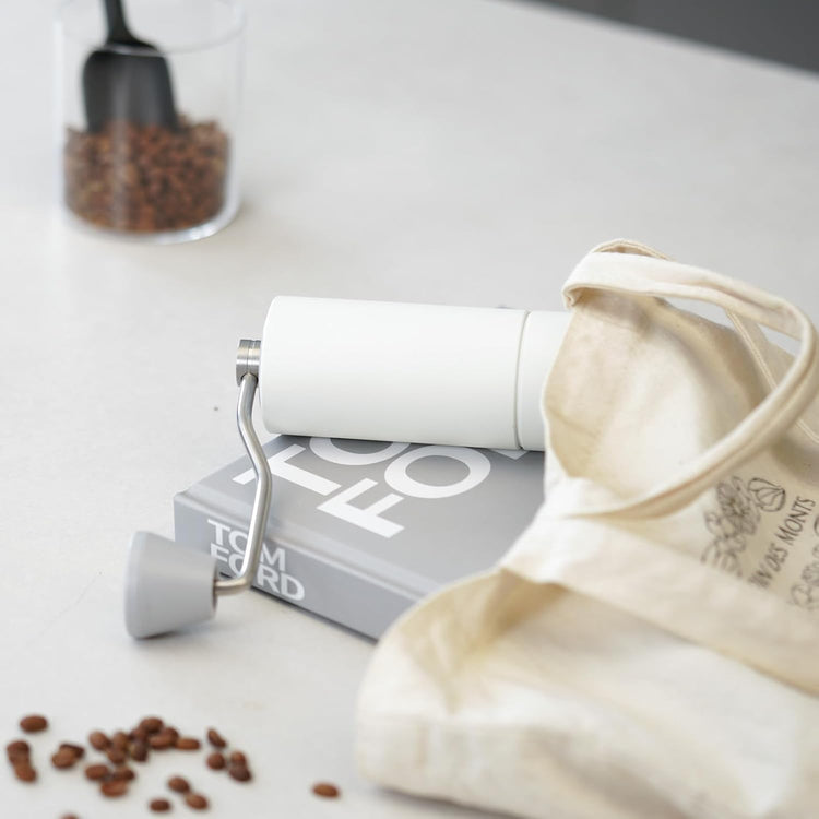 TIMEMORE Manual Coffee Grinder with Stainless Steel Conical Burr Coffee Grinder Chestnut C2 Internal Adjustable Setting Capacity 20g Pour Over Coffee for Travel, Camping, Home White