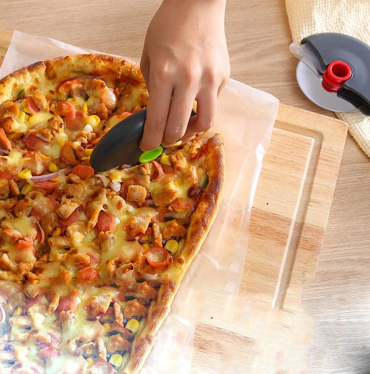 Pizza Cutter Wheel with Protective Blade Cover (4 Count)