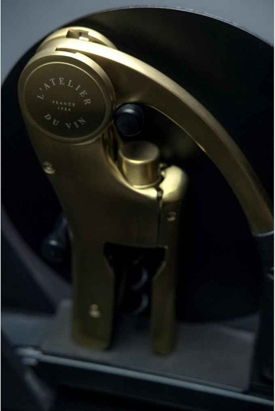 L’Atelier du Vin Geometry Lever Corkscrew Set - Oeno Motion Gold Luxury Wine Bottle Opener with Premium Gift Box Hand Made for Wine Tasting, Sommelier, Bartenders, Wine Accessories Designed In France