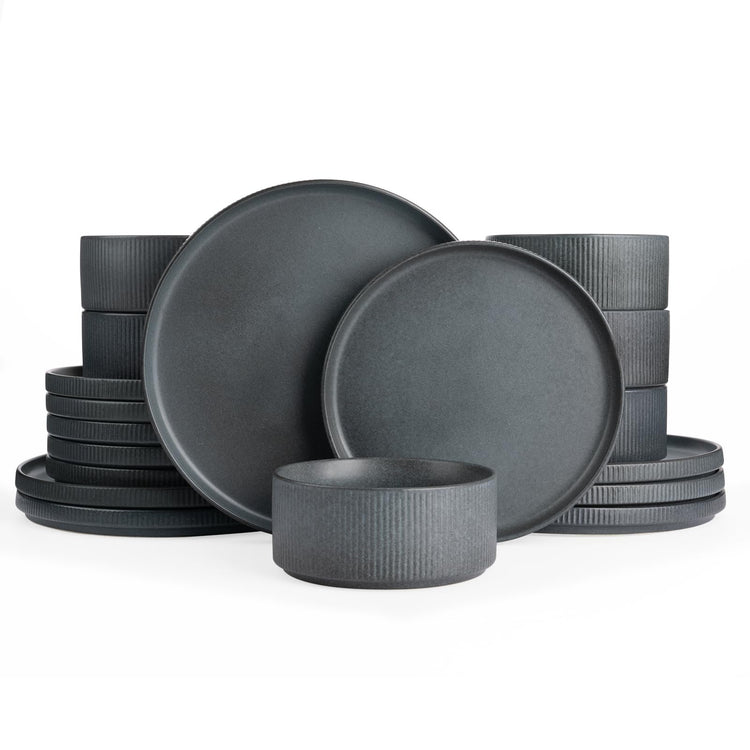 Star Plates and Bowls Sets (18 Count)
