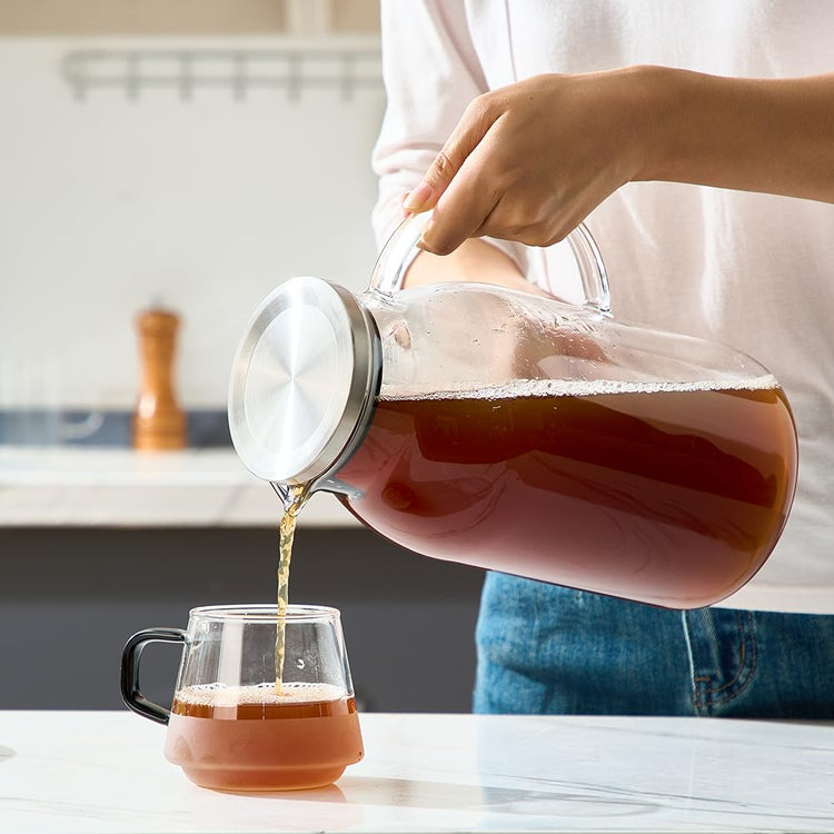 100 Oz Glass Pitcher with Handle and Lid