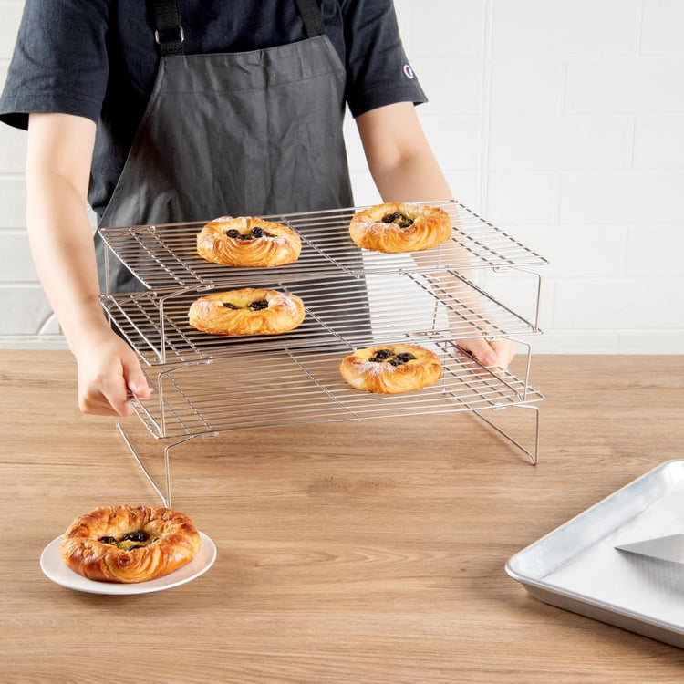 Met Lux 15.7 x 9.8 x 8.3 Inch Wire Baking Rack Set 1 Dishwashable Oven Wire Rack Set