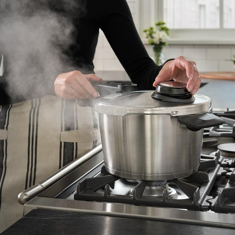 Vitavit Premium Pressure Cooker with Steamer Insert